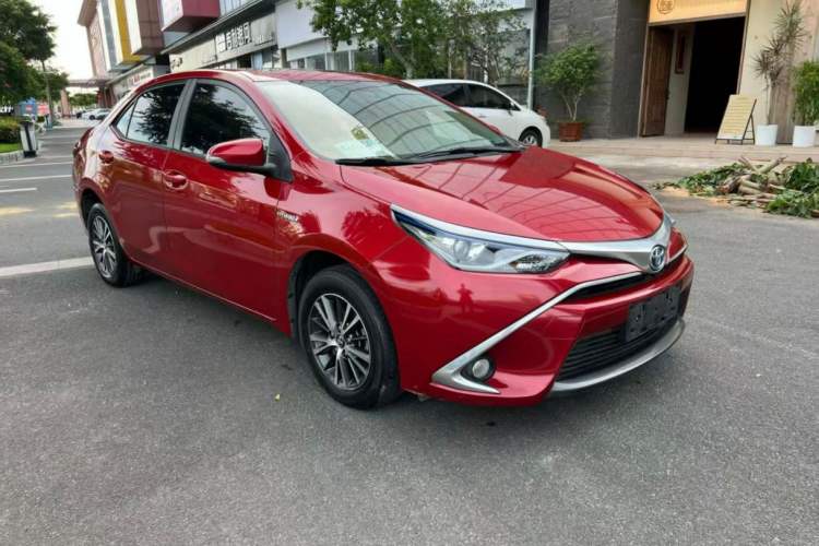 Used Toyota Levin 2016 Dual-Engine 1.8H GS E-CVT Elite Model with Sunroof Exterior 2