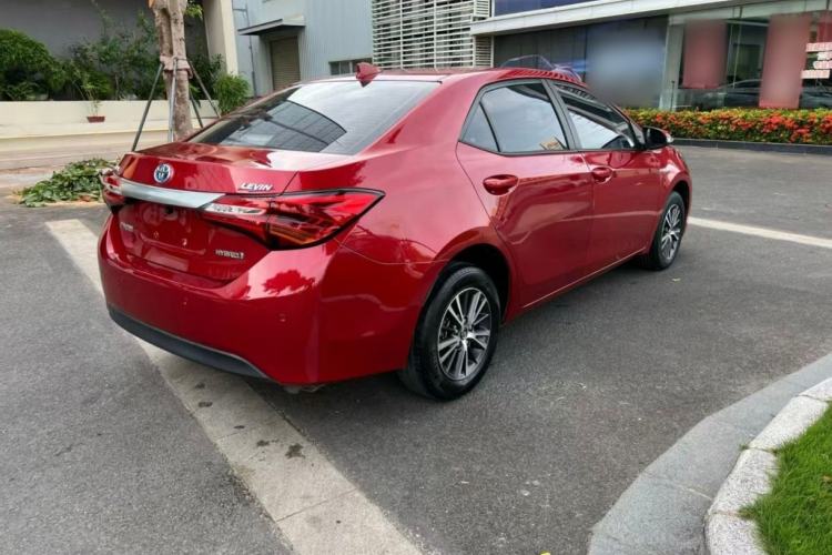 Used Toyota Levin 2016 Dual-Engine 1.8H GS E-CVT Elite Model with Sunroof Exterior 5