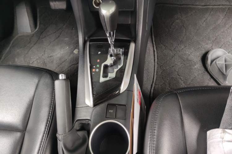 Used Toyota Levin 2016 1.6G CVT Elite Edition Gear Lever