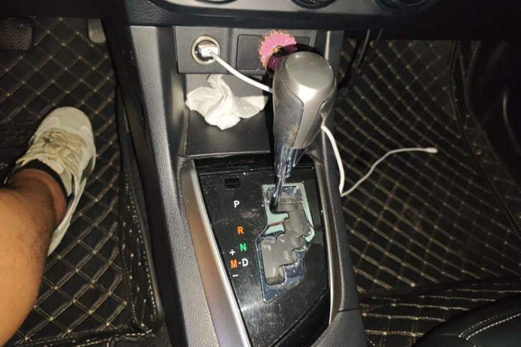 Used Toyota Levin 2016 1.6G CVT Elite Edition Gear Lever