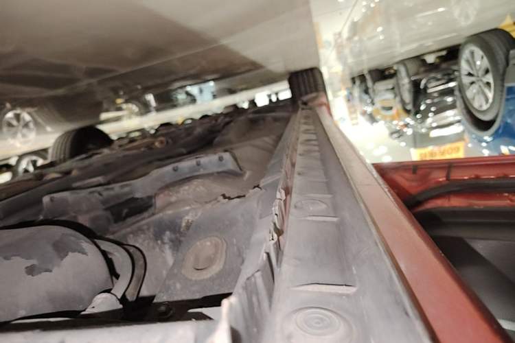 Used Toyota Levin 2016 1.6G CVT Elite Edition Left Side Sill