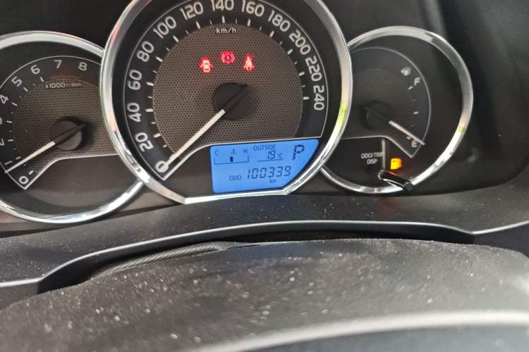 Used Toyota Levin 2016 1.6G CVT Elite Edition Odometer Close Up