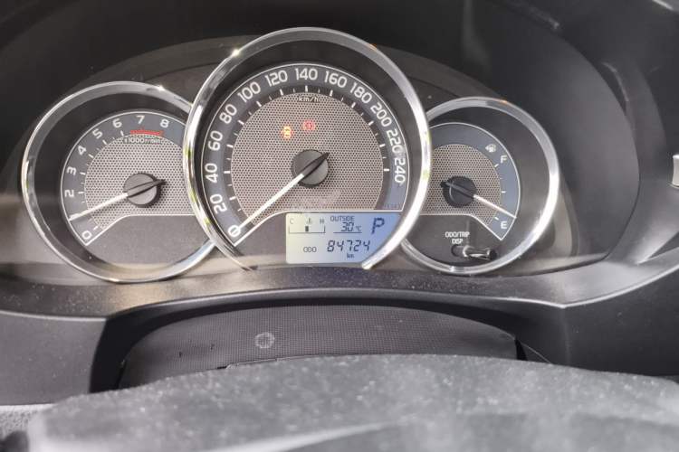 Used Toyota Levin 2016 1.6G CVT Elite Edition Odometer Close Up