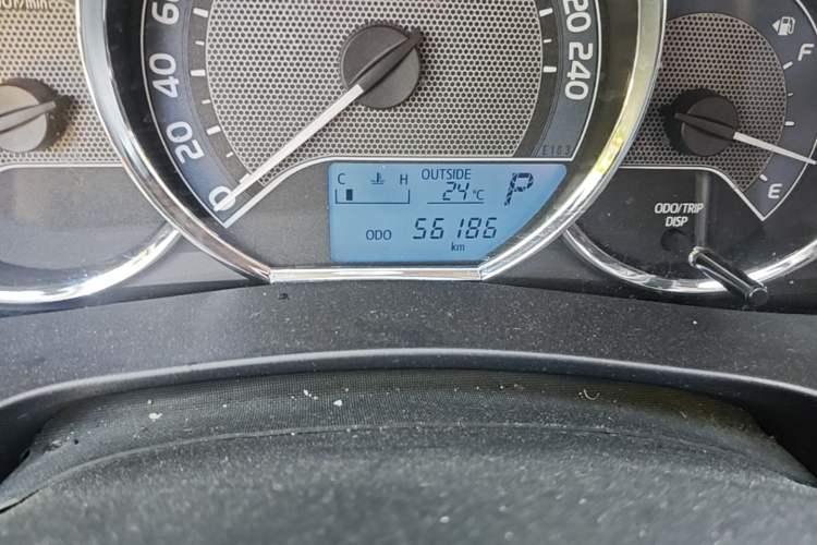 Used Toyota Levin 2016 1.6G CVT Elite Edition Odometer Close Up