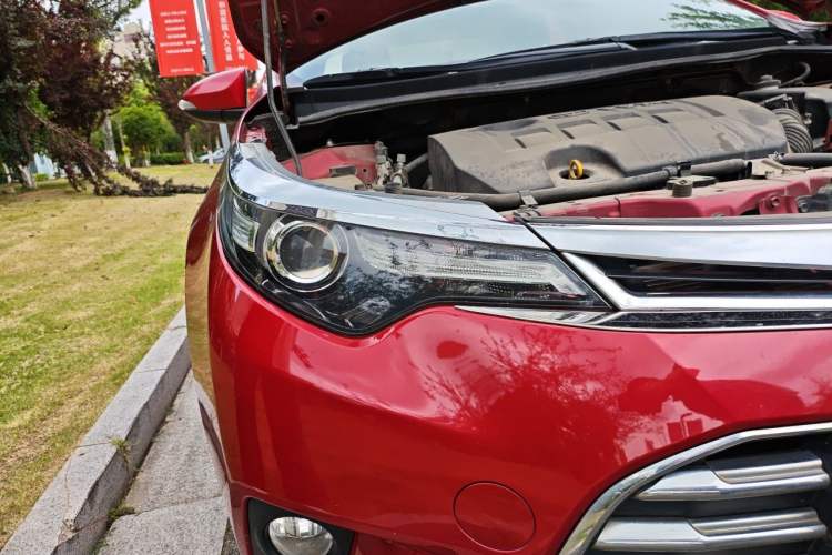 Used Toyota Levin 2016 1.6G CVT Elite Edition Right Front Headlight