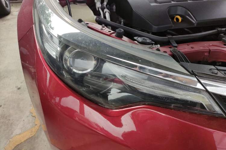 Used Toyota Levin 2016 1.6G CVT Elite Edition Right Front Headlight