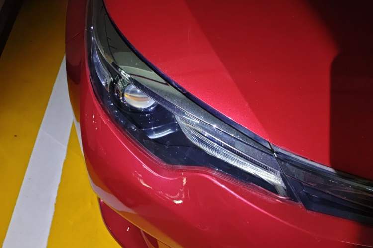 Used Toyota Levin 2016 1.6G CVT Elite Edition Right Front Headlight