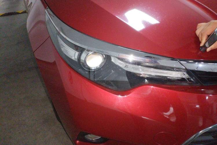 Used Toyota Levin 2016 1.6G CVT Elite Edition Right Front Headlight