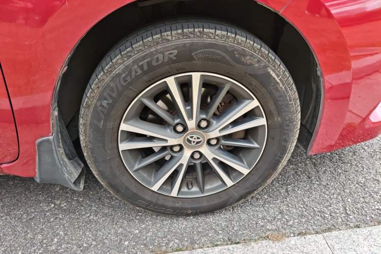 Used Toyota Levin 2016 1.6G CVT Elite Edition Right Front Wheel Hub