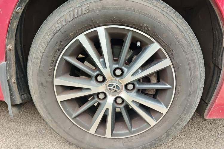 Used Toyota Levin 2016 1.6G CVT Elite Edition Right Front Wheel Hub