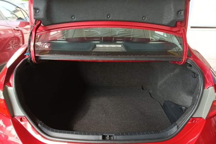 Used Toyota Levin 2016 1.6G CVT Elite Edition Trunk