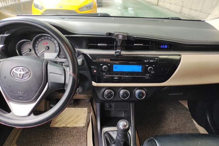 Used Toyota Levin 2016 1.6G Manual Elite Edition Audio And AC Panel