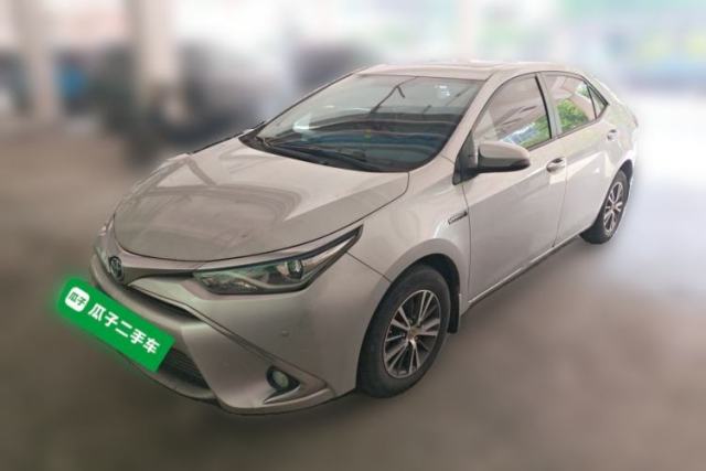 Ojetý Toyota Levin 2016 Dual-Engine 1.8H GS E-CVT Elite Model with Sunroof