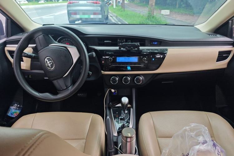 Used Toyota Levin 2016 1.6G CVT Elite Edition Center Console