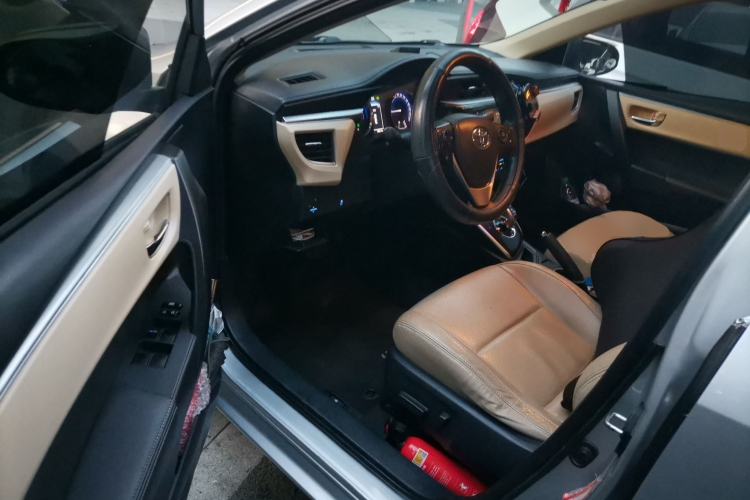 Used Toyota Levin 2016 Dual-Engine 1.8H GS-L E-CVT Leading Edition Driver Seat