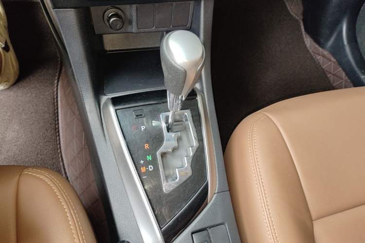Used Toyota Levin 2016 1.6G CVT Elite Edition Gear Lever