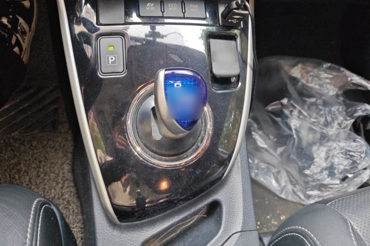 Used Toyota Levin 2016 Dual-Engine 1.8H V E-CVT Luxury Edition Gear Lever
