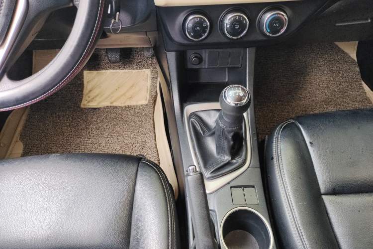 Used Toyota Levin 2016 1.6G Manual Elite Edition Gear Lever