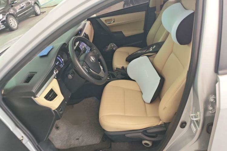 Used Toyota Levin 2016 Dual-Engine 1.8H GS E-CVT Elite Model with Sunroof Left Front Seat