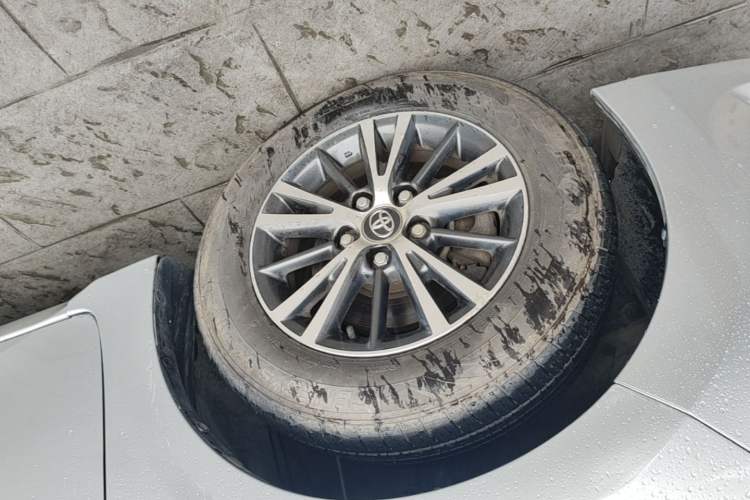 Used Toyota Levin 2016 1.6G CVT Elite Edition Left Front Wheel Hub