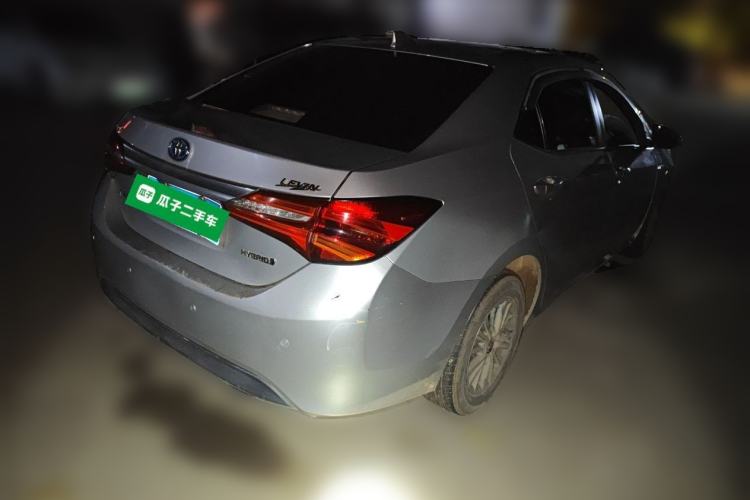 Used Toyota Levin 2016 Dual-Engine 1.8H GS E-CVT Elite Model with Sunroof Rear Right 45 Deg