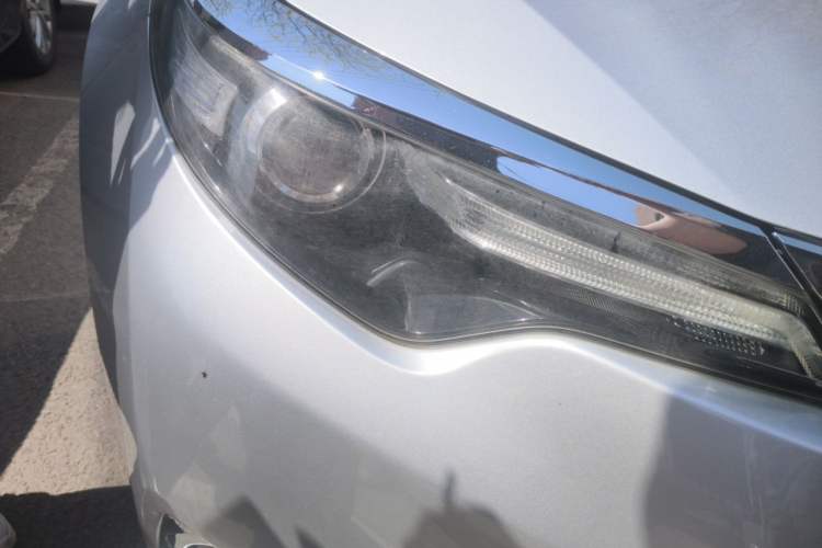 Used Toyota Levin 2016 1.6E CVT New Edition Right Front Headlight