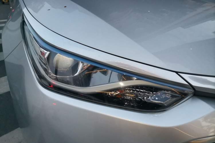 Used Toyota Levin 2016 Dual-Engine 1.8H GS-L E-CVT Leading Edition Right Front Headlight