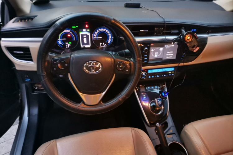 Used Toyota Levin 2016 Dual-Engine 1.8H GS-L E-CVT Leading Edition Steering Wheel