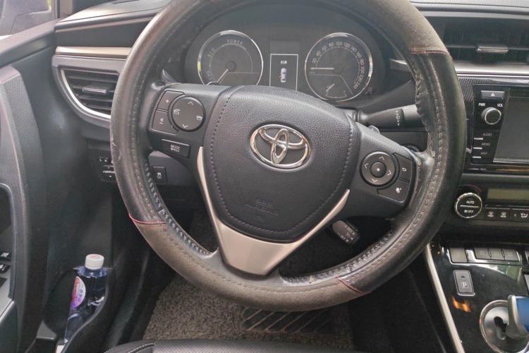 Used Toyota Levin 2016 Dual-Engine 1.8H V E-CVT Luxury Edition Steering Wheel