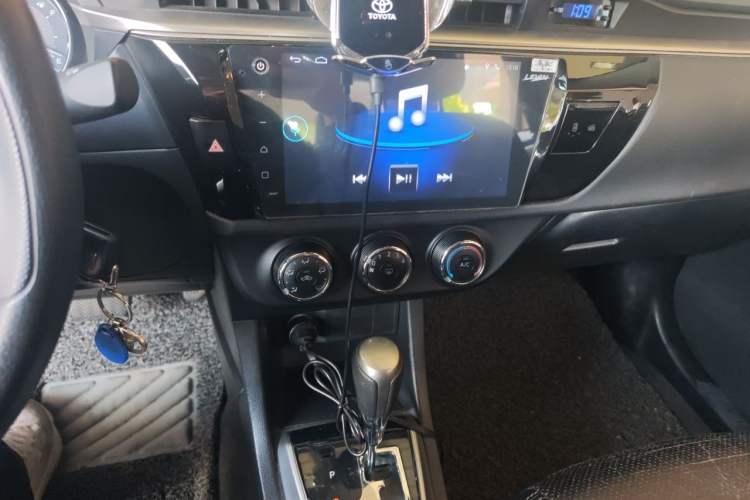 Used Toyota Levin 2016 1.6G CVT Elite Edition Audio And AC Panel