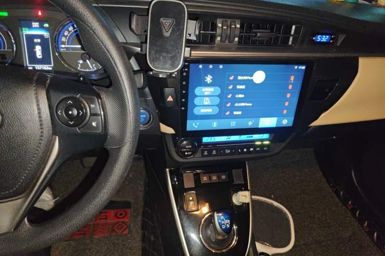 Used Toyota Levin 2016 Dual-Engine 1.8H GS E-CVT Elite Model with Sunroof Audio And AC Panel