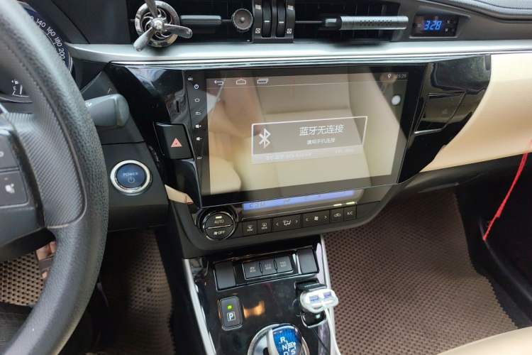 Used Toyota Levin 2016 Dual-Engine 1.8H GS E-CVT Elite Model with Sunroof Audio And AC Panel