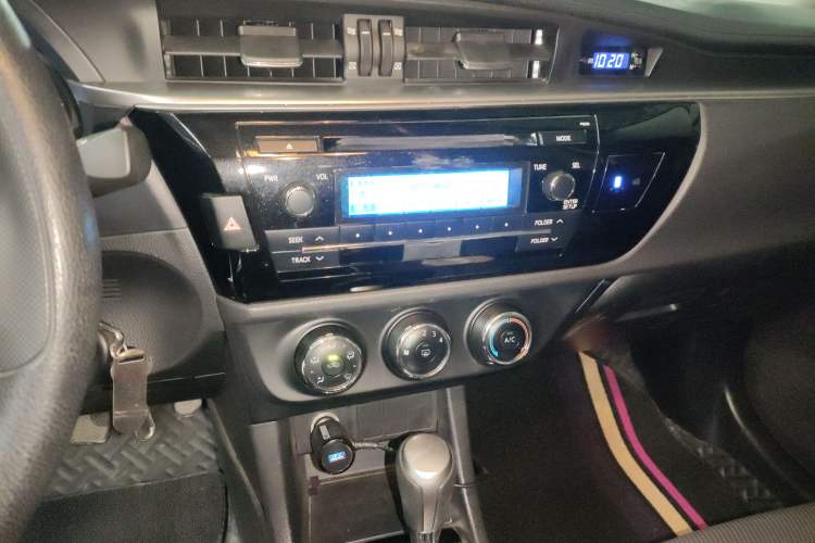 Used Toyota Levin 2016 1.6G CVT Elite Edition Audio And AC Panel
