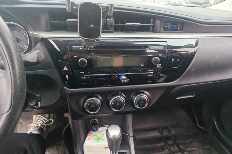 Used Toyota Levin 2016 1.6G CVT Elite Edition Audio And AC Panel