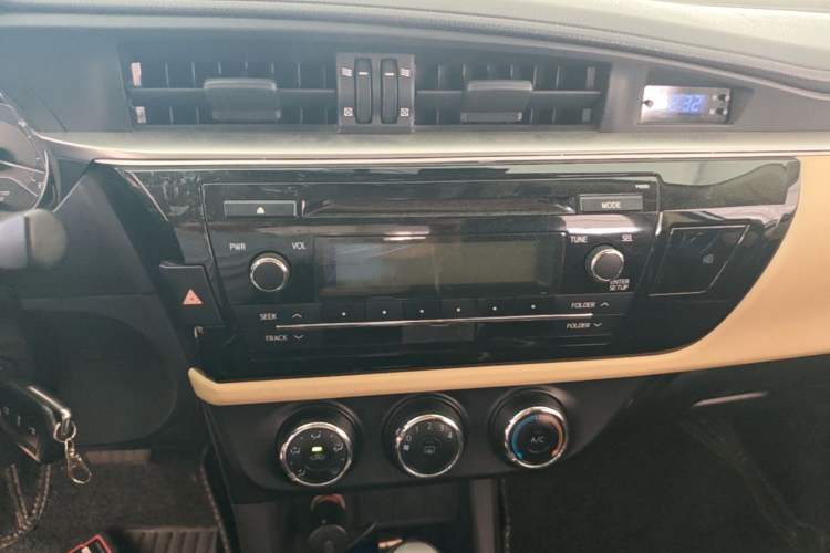 Used Toyota Levin 2016 1.6E CVT New Edition Audio And AC Panel