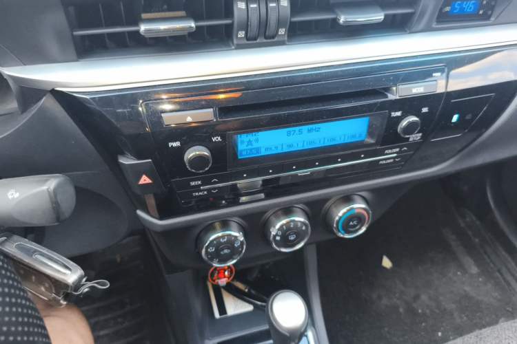 Used Toyota Levin 2016 1.6G CVT Elite Edition Audio And AC Panel