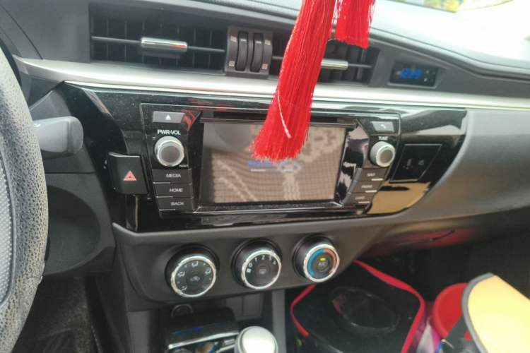 Used Toyota Levin 2016 1.6G CVT Elite Edition Audio And AC Panel