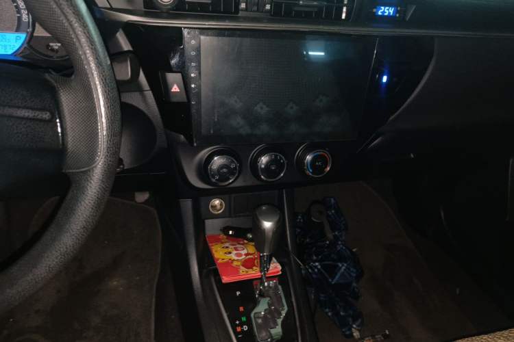 Used Toyota Levin 2016 1.6G CVT Elite Edition Audio And AC Panel
