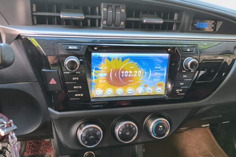 Used Toyota Levin 2016 1.6G CVT Elite Edition Audio And AC Panel