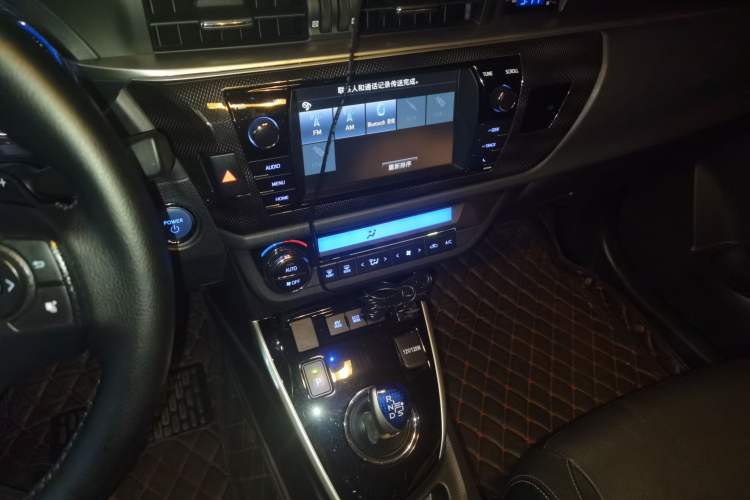 Used Toyota Levin 2016 Dual-Engine 1.8H GS-L E-CVT Leading Edition Audio And AC Panel