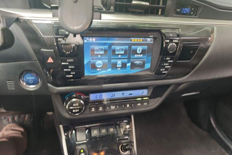 Used Toyota Levin 2016 Dual-Engine 1.8H V E-CVT Luxury Edition Audio And AC Panel