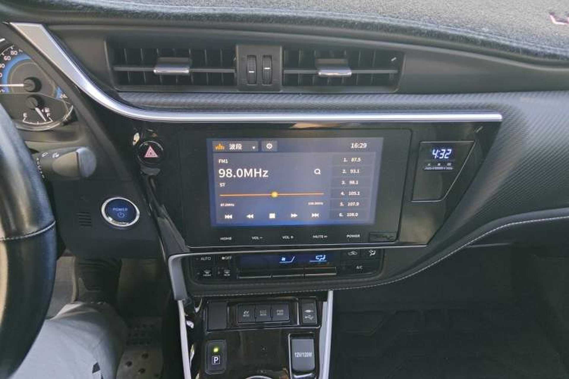 Used Toyota Levin 2016 Dual-Engine 1.8H GS-L E-CVT Leading Edition Audio And AC Panel