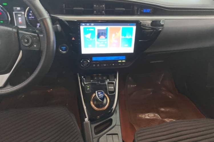 Used Toyota Levin 2016 Dual-Engine 1.8H GS E-CVT Elite Model with Sunroof Audio And AC Panel