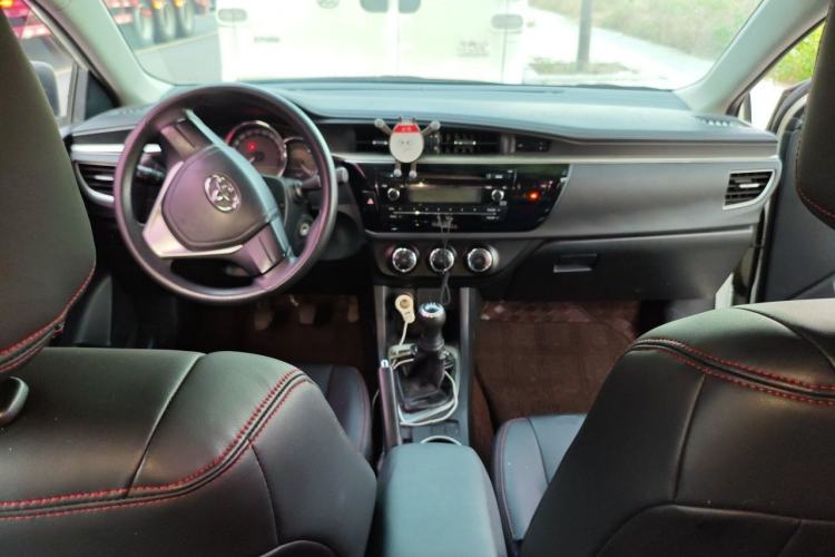 Used Toyota Levin 2016 1.6G Manual Elite Edition Center Console