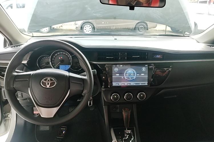 Used Toyota Levin 2016 1.6G CVT Elite Edition Center Console