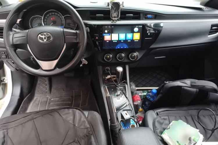 Used Toyota Levin 2016 1.6G CVT Elite Edition Center Console