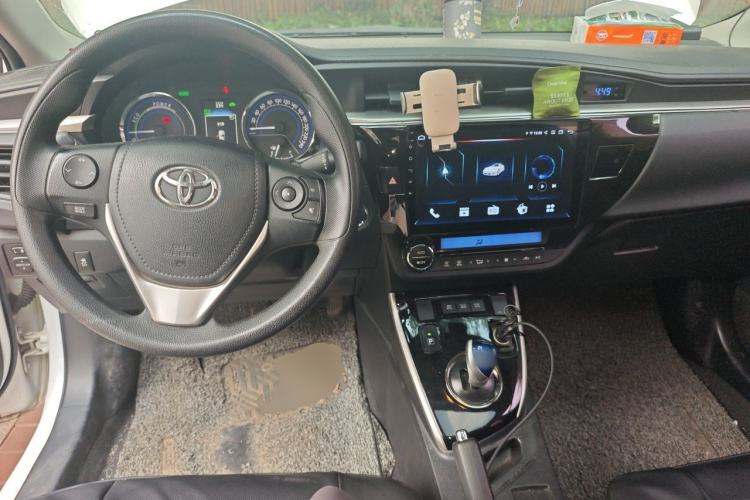 Used Toyota Levin 2016 Dual-Engine 1.8H GS E-CVT Elite Model with Sunroof Center Console