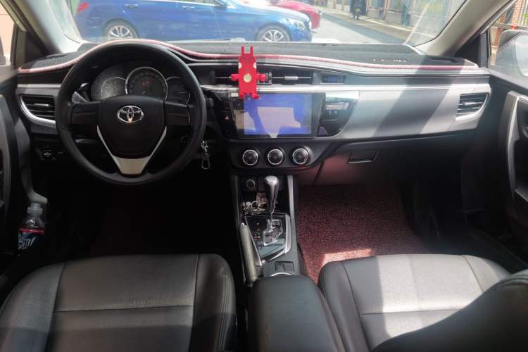Used Toyota Levin 2016 1.6G CVT Elite Edition Center Console