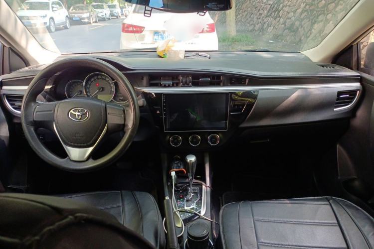 Used Toyota Levin 2016 1.6G CVT Elite Edition Center Console