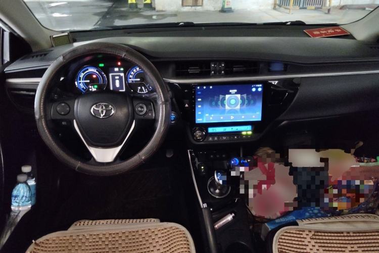 Used Toyota Levin 2016 Dual-Engine 1.8H GS E-CVT Elite Model with Sunroof Center Console